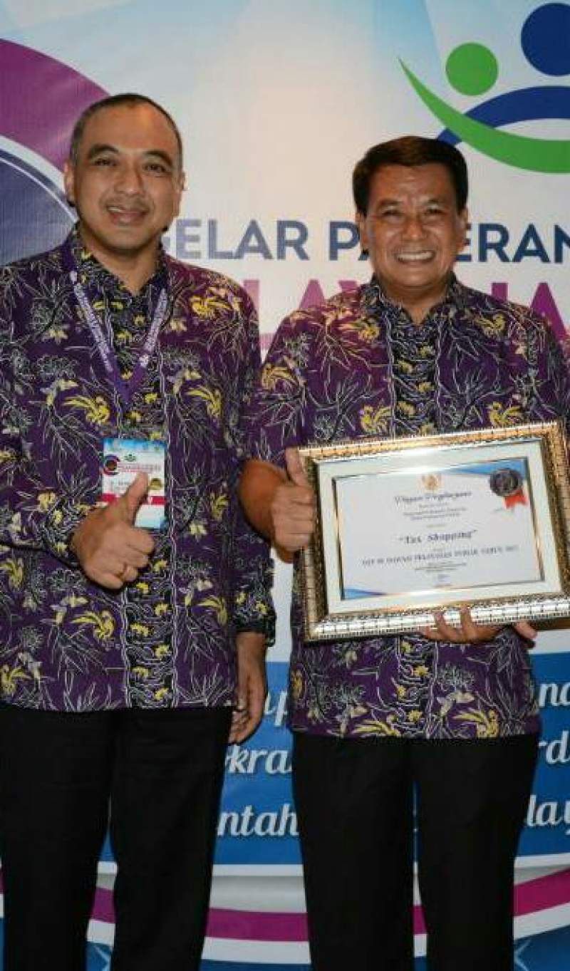 Zaki Terima Penghargaan Sinovik 2017