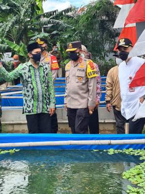 Kapolda Banten Tinjau Posko PPKM Mikro di Pasar Kemis