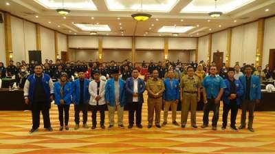 Sekda Kota Cilegon Maman Mauludin saat membuka kegiatan pelatihan character building dan kepemimpinan dengan tema membentuk pemuda yang unggul dan berkarakter yang dilaksanakan Dispora Kota Cilegon, Senin (27/6/2022).