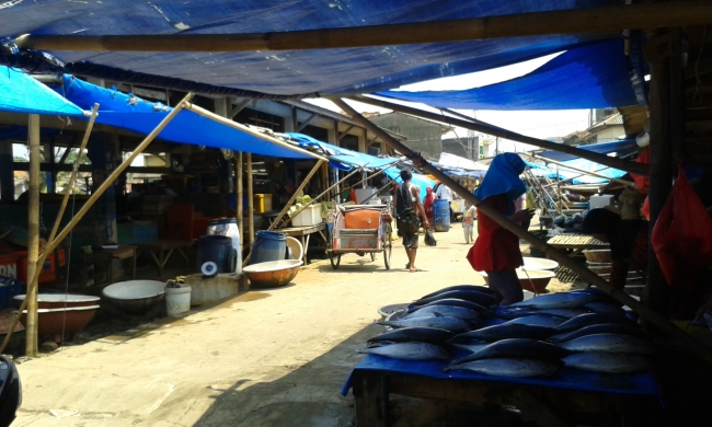 Harga Ikan Naik, Pasar Sepi Pembeli