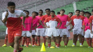 Persija Ditantang Persita