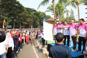 Peringati HUT Kab Tangerang Ke 391, Pj Bupati Ikuti Gerak Jalan Santai Bareng ASN