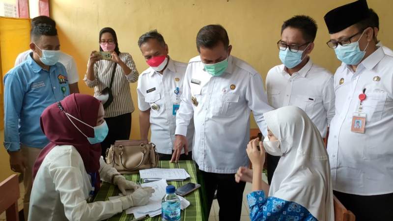 Siap Sekolah Tatap Muka, Pemkot Serang Gencar Vaksinasi Sekolah SD dan SMP