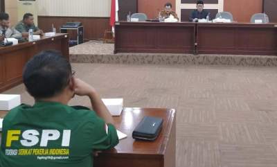 Astaga!  Buruh Pabrik di Cikupa Diduga Disanksi Berdiri Setiap Hari