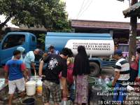 Perumda TKR Cabang Rajeg Salurkan Air Bersih Kepada Warga