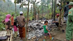 Kebakaran di Kampung Cihamerang RT. 05/02, Desa Kadurahayu, Kecamatan Bojongmanik, Kabupaten Lebak,