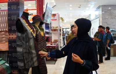 Ketua Dekranasda Kota Tebing Tinggi Hadiri Gebyar Kriya Nusantara 2024 di Yogyakarta