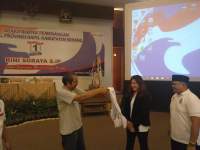 Gelar Bimtek Relawan, Rini Targetkan 40 Ribu Suara