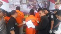 Empat tersangka pengedar narkoba di Mapolres Tangsel.