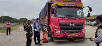 Truk Overload Masih Berkeliaran di Cilegon