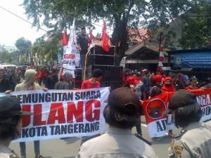 Tim Pemenangan Rano - Embay Minta KPU Hentikana Pleno Penghitungan Suara