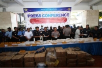 Barang bukti saat di gelar di terminal 2 Bandara Soetta saat Presscon