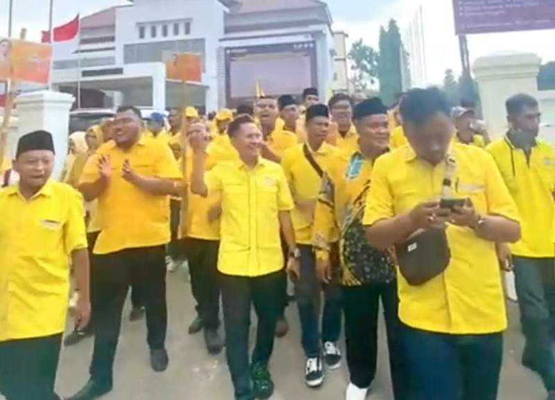 Terjun ke Dunia Politik, Caleg Milenial Sholy Shobirin Ikuti Jejak Sang Ayah