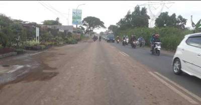 Hati-hati Jalan Berlubang, Dishub Banten Siapkan Dua Jalur Alternatif