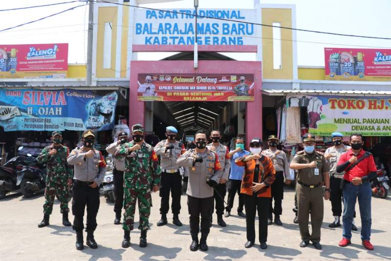 Tiga Pilar Sosialisasikan Pencegahan Covid 19 di Pasar Sentiong